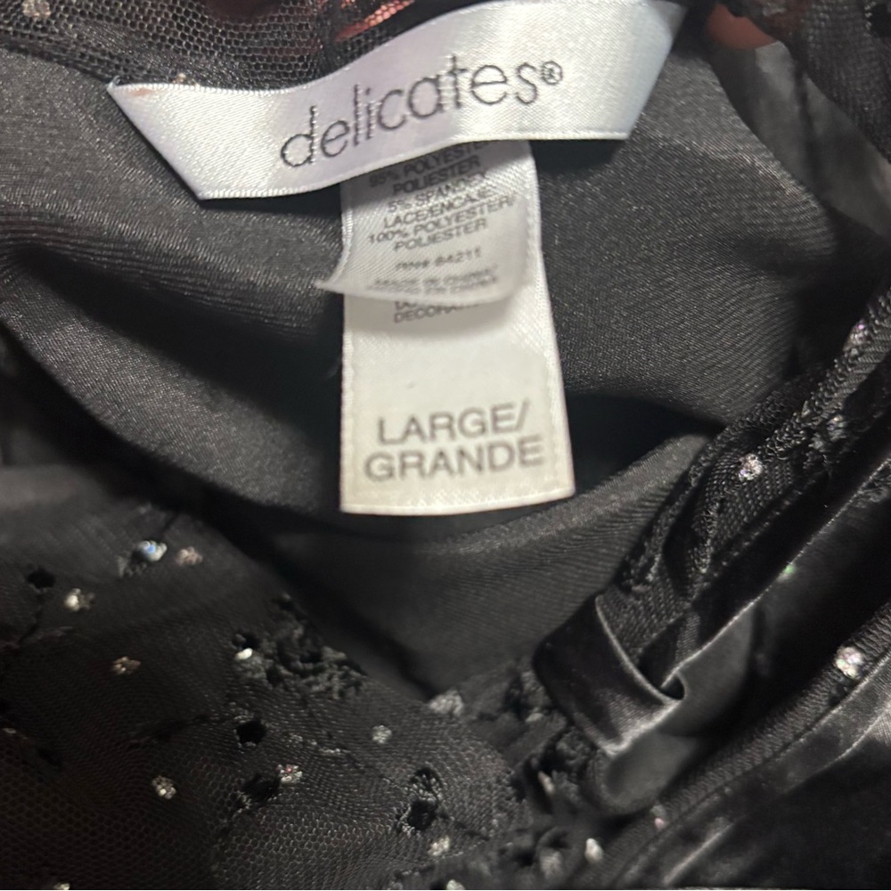 Delicates Black Sleeveless Nightgown and Robe - Picture 16 of 16